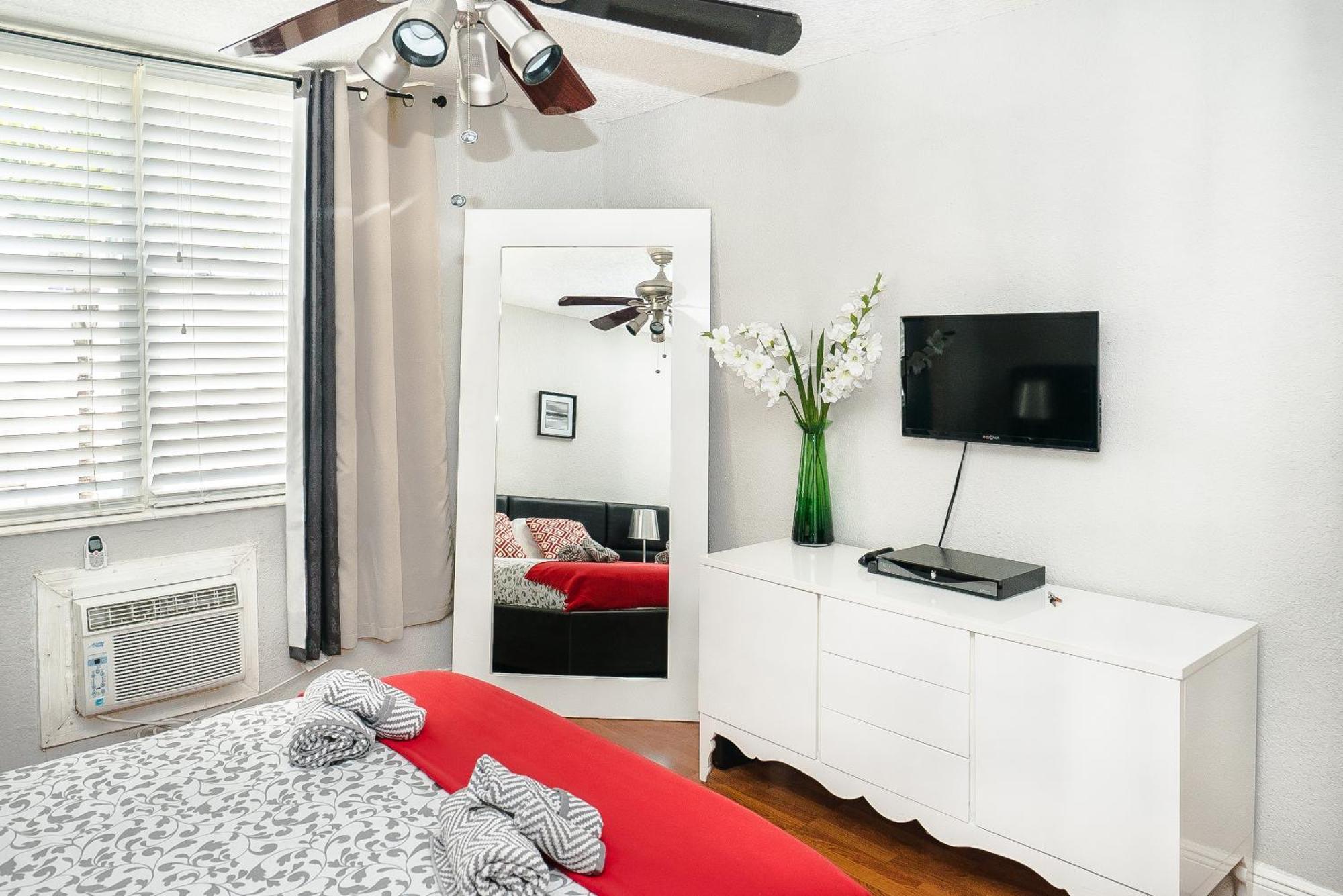 713 Miami Beach Apartments Bagian luar foto